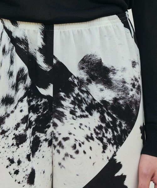 TOMORROWLAND / トゥモローランド その他パンツ | カウハイドプリント リラックスパンツ | 詳細5