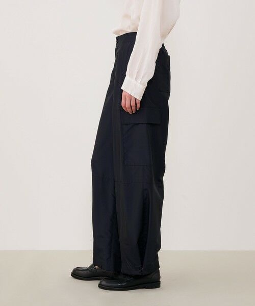 TOMORROWLAND / トゥモローランド カーゴパンツ | ナイロンシルクタフタ タックカーゴパンツ | 詳細3