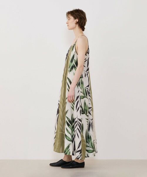 TOMORROWLAND / トゥモローランド ロング・マキシ丈ワンピース | コースタルフローラプリント ギャザーキャミソールワンピース | 詳細2