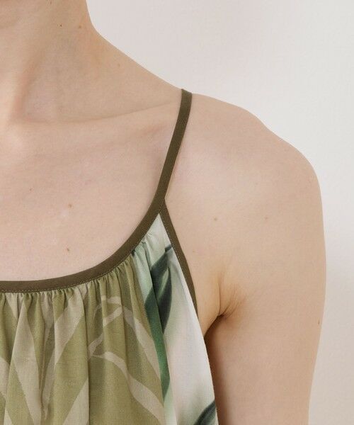 TOMORROWLAND / トゥモローランド ロング・マキシ丈ワンピース | コースタルフローラプリント ギャザーキャミソールワンピース | 詳細5