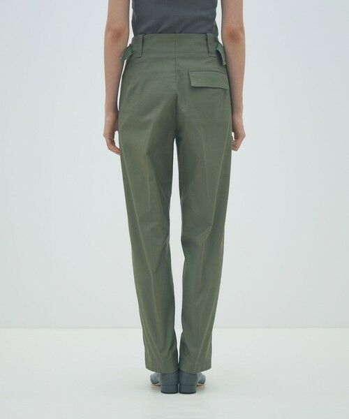 TOMORROWLAND / トゥモローランド カーゴパンツ | バックサテンスラブストレッチ テーパードパンツ | 詳細4