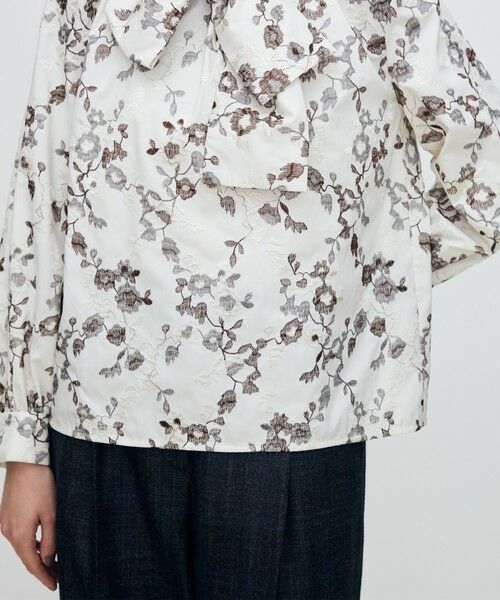 TOMORROWLAND / トゥモローランド シャツ・ブラウス(半袖以外) | タフタフラワーエンブロイダリー ボリュームボウタイブラウス | 詳細7