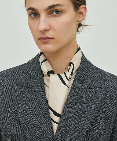 TOMORROWLAND / トゥモローランド バンダナ・スカーフ | LE SCARF モノグラム スカーフ | 詳細1