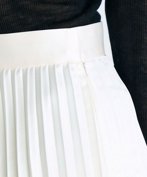 TOMORROWLAND / トゥモローランド ロング・マキシ丈スカート | エンボスサテン プリーツスカート | 詳細8