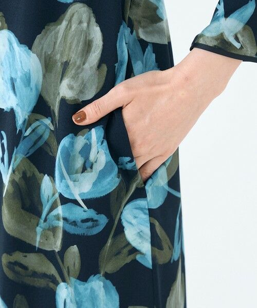 TOMORROWLAND / トゥモローランド ミニ丈・ひざ丈ワンピース | ミラージュフルールプリント バックタックワンピース | 詳細6