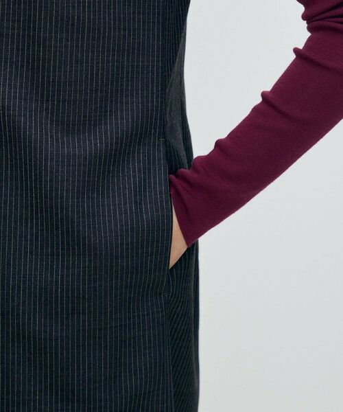 TOMORROWLAND / トゥモローランド ミニ丈・ひざ丈ワンピース | シングルトラックストライプ アシンメトリードレープワンピース | 詳細7