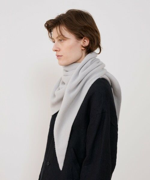 TOMORROWLAND / トゥモローランド マフラー・ショール・スヌード・ストール | ASAUCE MELER カシミヤ シームレストライアングルストール | 詳細2