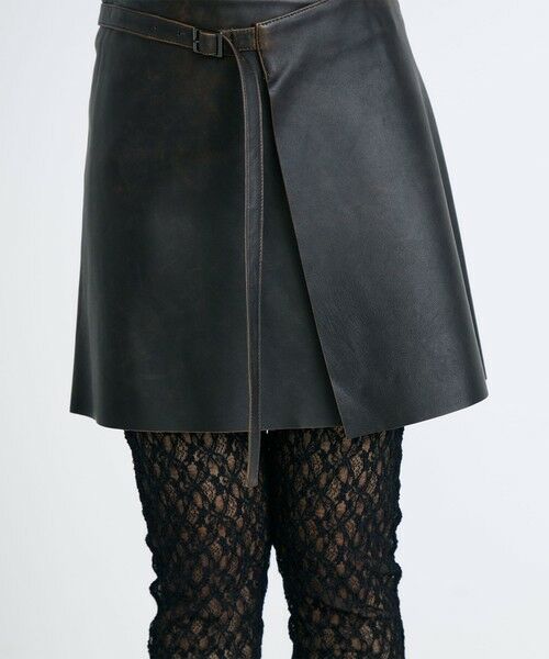 TOMORROWLAND / トゥモローランド ミニ・ひざ丈スカート | クラッシュレザー ラップミニスカート | 詳細7