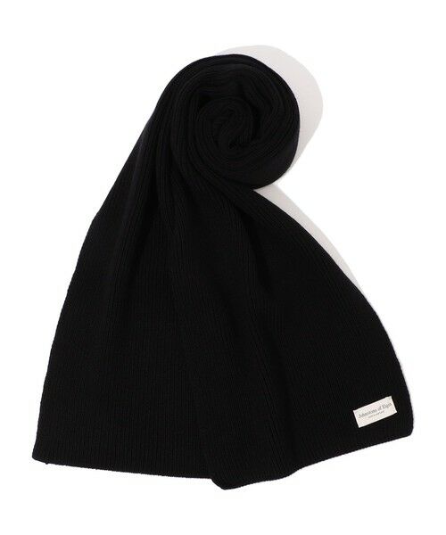  Johnstons of Elgin（ジョンストンズ オブ エルガン）のカシミヤリブニットマフラー＆キャップ。