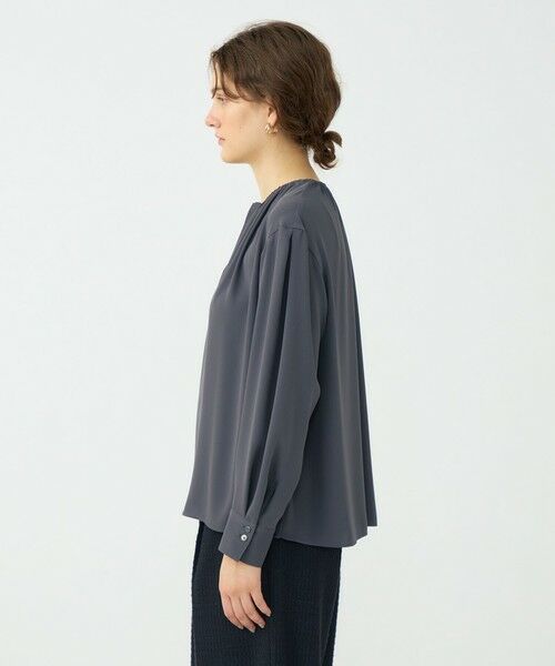 TOMORROWLAND / トゥモローランド シャツ・ブラウス | 【WEB先行予約】マットサテン ギャザーネックブラウス | 詳細3