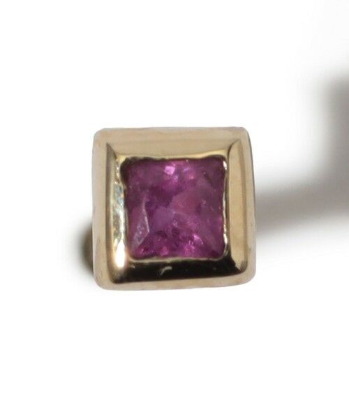 TOMORROWLAND / トゥモローランド ピアス・イヤリング | Metier Mini Bezel Set Princess Gemstone Studs 片耳ピアス(37 ルビー)