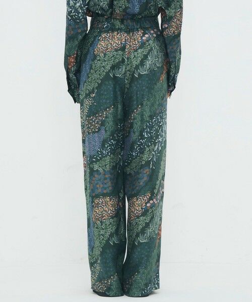 TOMORROWLAND / トゥモローランド その他パンツ | シルクツイル FLOWER RIVERプリント 2タックワイドパンツ | 詳細4