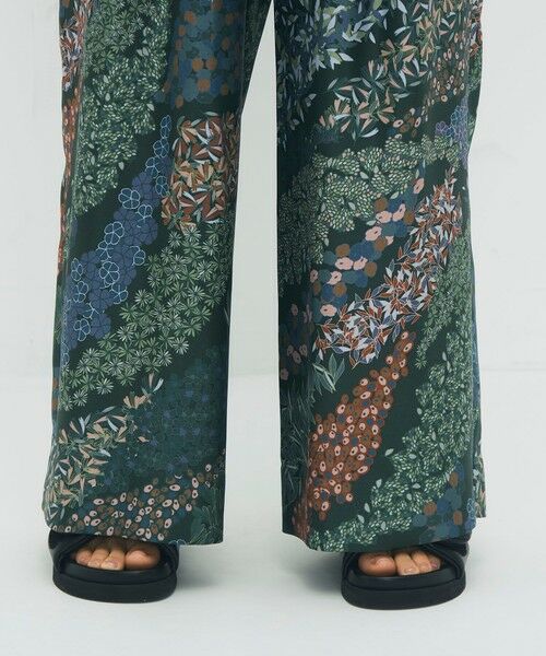 TOMORROWLAND / トゥモローランド その他パンツ | シルクツイル FLOWER RIVERプリント 2タックワイドパンツ | 詳細8