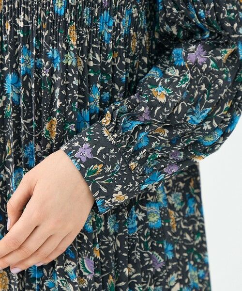 TOMORROWLAND / トゥモローランド ロング・マキシ丈ワンピース | ポリエステルプリーツ バンドカラーワンピース | 詳細5