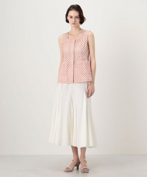 TOMORROWLAND / トゥモローランド その他トップス | コモンフラワーエンブロイダリー Uネックジレブラウス | 詳細1