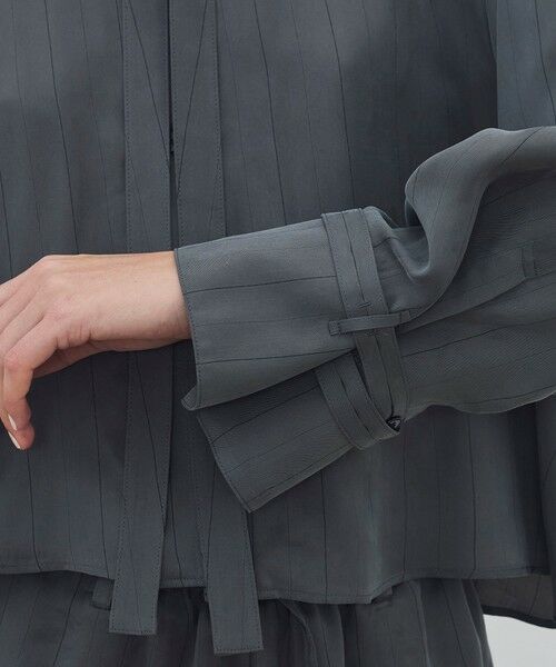 TOMORROWLAND / トゥモローランド シャツ・ブラウス | フィブリルストライプ クロップドリラックスブラウス | 詳細6