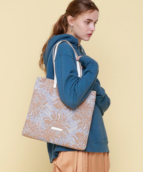 セール ボーダー花柄ジャガード 薄マチa4トートバッグ トートバッグ Topkapi トプカピ ファッション通販 タカシマヤファッションスクエア