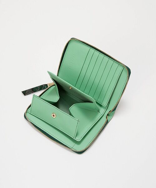 TOPKAPI / トプカピ 財布・コインケース・マネークリップ | 【TREASURE TOPKAPI】ローズエンボス ツヤ レザー ラウンドファスナー 二つ折り財布/パスポート対応 | 詳細5