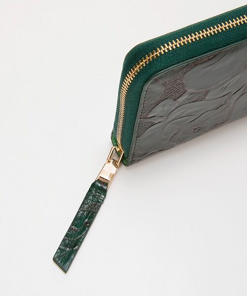 TOPKAPI / トプカピ 財布・コインケース・マネークリップ | 【TREASURE TOPKAPI】ローズエンボス ツヤ レザー ラウンドファスナー 二つ折り財布/パスポート対応 | 詳細9