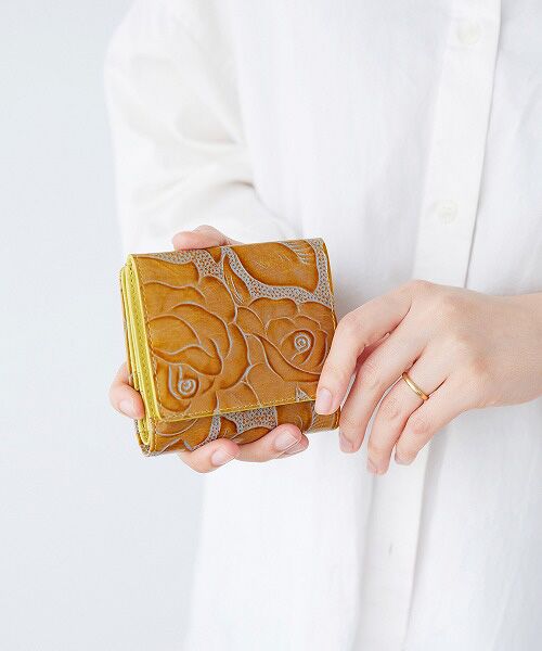 TOPKAPI / トプカピ 財布・コインケース・マネークリップ | 【TREASURE TOPKAPI】ローズエンボス ツヤ レザー 二つ折り財布 | 詳細13