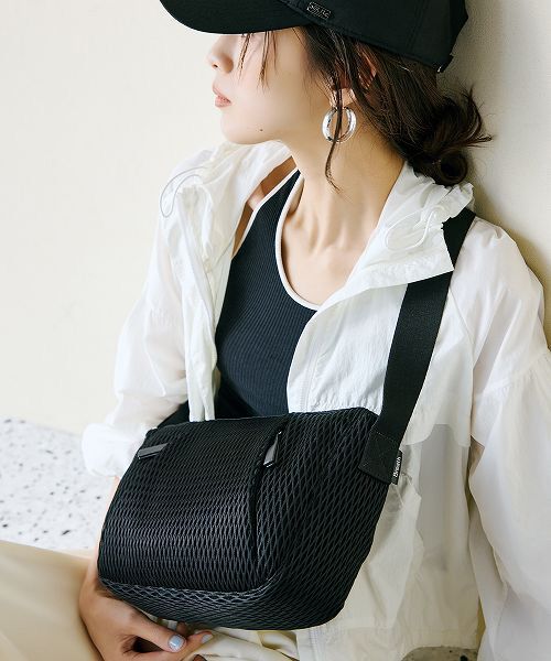 TOPKAPI/トプカピ 【Breath TOPKAPI】ポリメッシュ ショルダーバッグ ブラック F TOPKAPI/トプカピ 【Breath TOPKAPI】ポリメッシュ ショルダーバッグ ブラック F