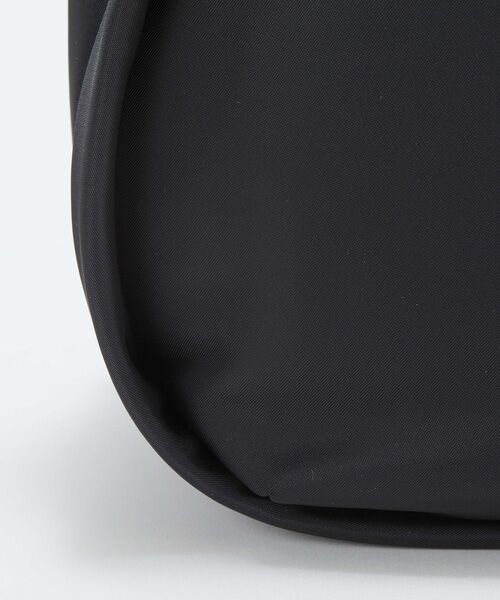 TOPKAPI / トプカピ トートバッグ | 【Breath TOPKAPI】【撥水】ツヤ ナイロン ショルダー付き ラウンド トートバッグ | 詳細2