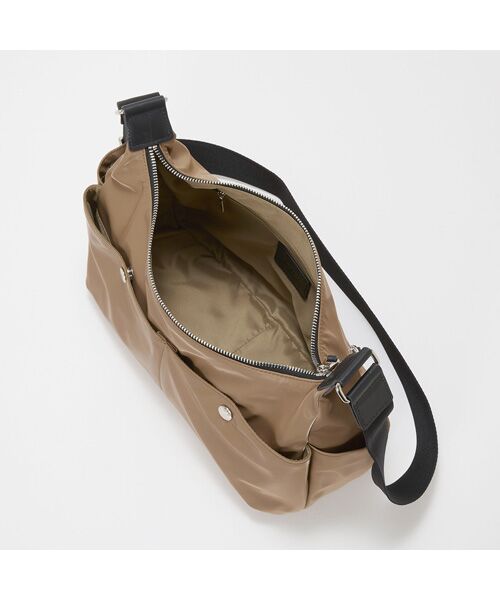 TOPKAPI / トプカピ ショルダーバッグ | 【Breath TOPKAPI】【軽量430g】Train 防水ポリエステル ワイド ショルダーバッグ | 詳細15
