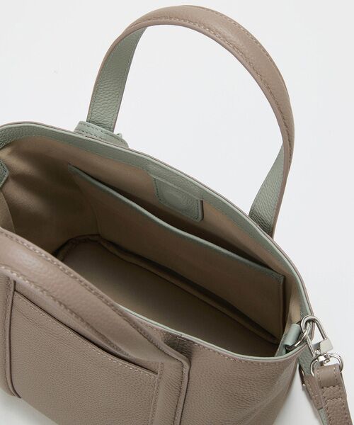 TOPKAPI / トプカピ トートバッグ | 【Breath TOPKAPI】DUAL デュアル シュリンクレザー バイカラー トートバッグ チャーム付き  | 詳細24