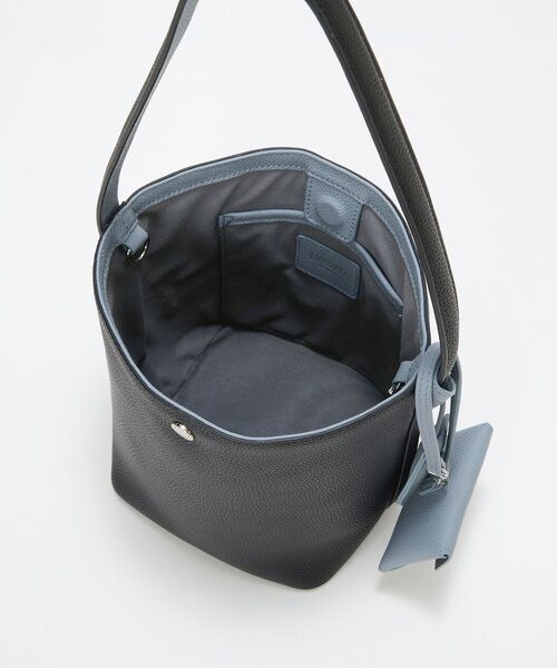 TOPKAPI / トプカピ ショルダーバッグ | 【Breath TOPKAPI】DUAL デュアル シュリンクレザー バイカラー 2way ワンハンドル ショルダーバッグ チャーム付き  | 詳細14