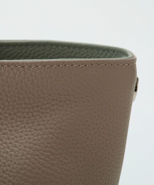 TOPKAPI / トプカピ ショルダーバッグ | 【Breath TOPKAPI】DUAL デュアル シュリンクレザー バイカラー 2way ワンハンドル ショルダーバッグ チャーム付き  | 詳細26