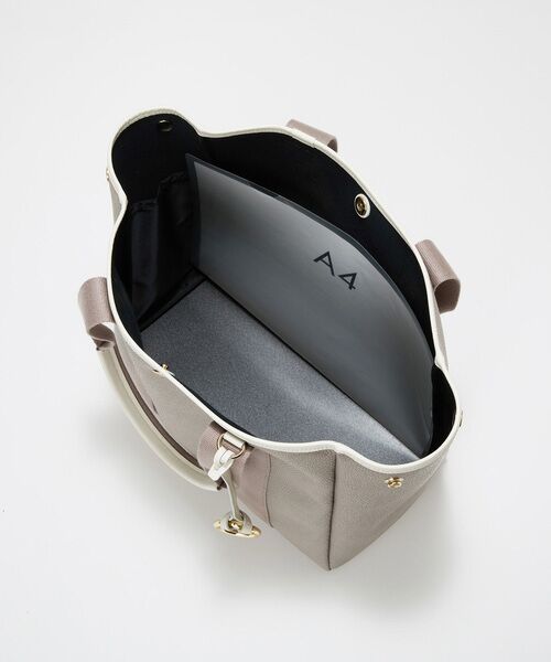 TOPKAPI / トプカピ トートバッグ | 【Breath TOPKAPI】SCOTCH GRAIN スコッチグレイン ロングハンドル ボックス トートバッグ チャーム付き　A4 / 2way　 | 詳細17