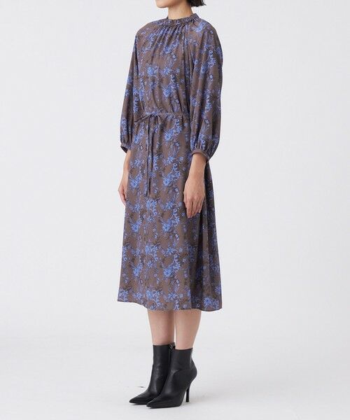 TRANS WORK (大きいサイズ) / トランスワーク (オオキイサイズ) ロング・マキシ丈ワンピース | エッチングフラワープリント | 詳細5