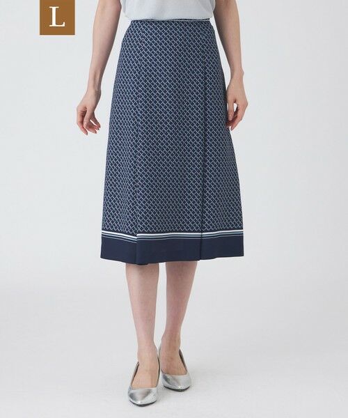 TRANS WORK (大きいサイズ) / トランスワーク (オオキイサイズ) ロング・マキシ丈スカート | 【L】【ウォッシャブル】ツイストラティスプリントスカート（ネイビー）