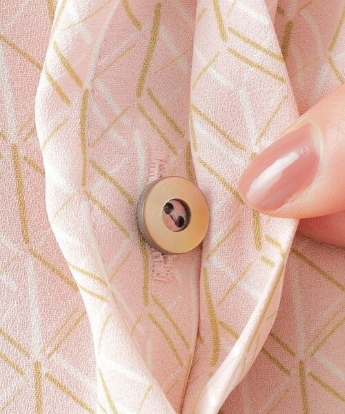 TRANS WORK / トランスワーク シャツ・ブラウス | 【UV対策】【ウォッシャブル】ラインキューブプリントキーネックブラウス | 詳細10