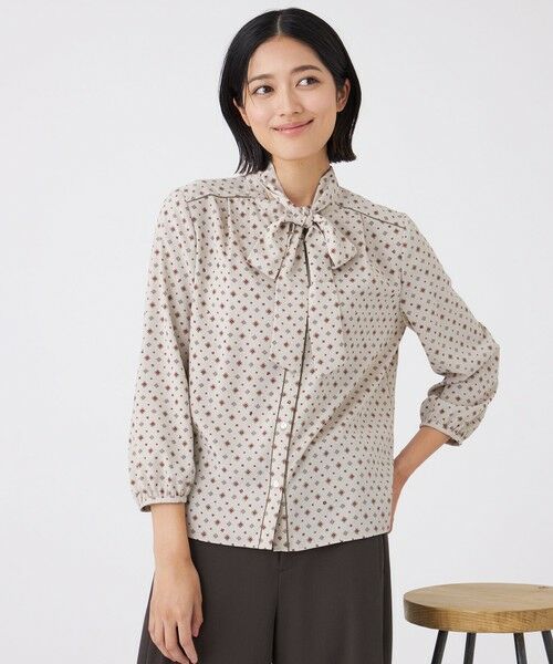 TRANS WORK/トランスワーク 【ウォッシャブル】ジオメトリックプリントブラウス ベージュ1 38 TRANS WORK/トランスワーク 【ウォッシャブル】ジオメトリックプリントブラウス ベージュ1 38