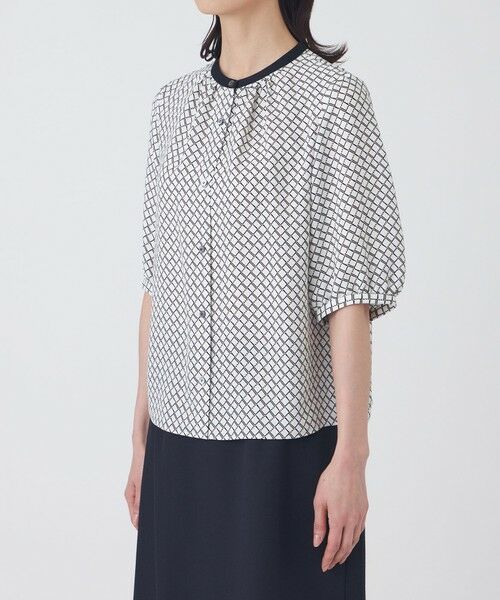 TRANS WORK / トランスワーク シャツ・ブラウス | 【ウォッシャブル】ツイストラティスプリントブラウス | 詳細4