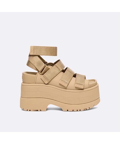 アグ　UGG サンダル　レディース　新品　再々値下げ❗️ ８月で終了 UGG アグ サンダル レディース ファンケット 1113474 ブラック