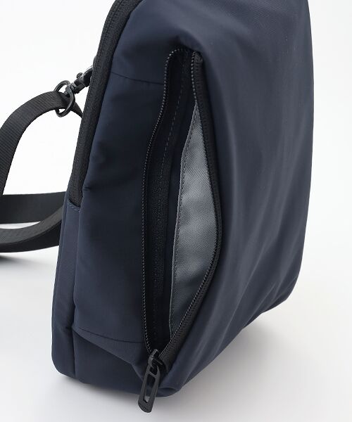 Un coeur / アンクール ショルダーバッグ | hatch　ミニマルスクエアショルダー | 詳細5