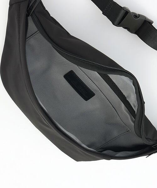 Un coeur / アンクール メッセンジャーバッグ・ウエストポーチ | hatch　ミニマルボディバッグ | 詳細6