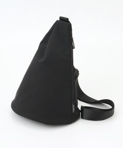 Un coeur / アンクール メッセンジャーバッグ・ウエストポーチ | hatch　ミニマルトライアングルショルダー