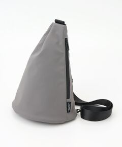 Un coeur / アンクール メッセンジャーバッグ・ウエストポーチ | hatch　ミニマルトライアングルショルダー