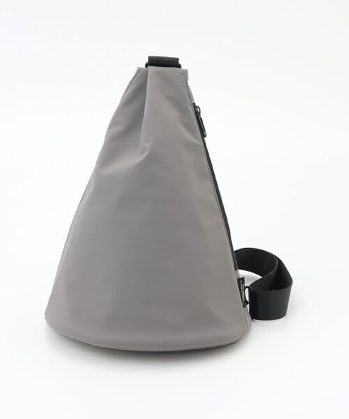 Un coeur / アンクール メッセンジャーバッグ・ウエストポーチ | hatch　ミニマルトライアングルショルダー | 詳細1