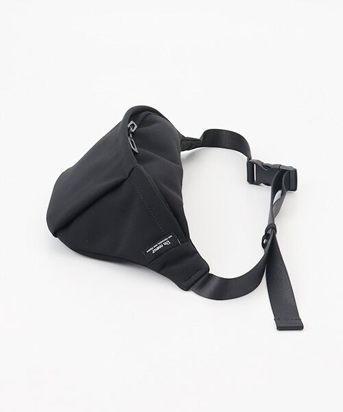 Un coeur / アンクール メッセンジャーバッグ・ウエストポーチ | TORO(Ⅱ)　ミニマルボディショルダーバッグ | 詳細2