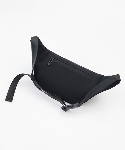 Un coeur / アンクール メッセンジャーバッグ・ウエストポーチ | TORO(Ⅱ)　ミニマルボディショルダーバッグ | 詳細3