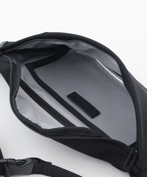 Un coeur / アンクール メッセンジャーバッグ・ウエストポーチ | TORO(Ⅱ)　ミニマルボディショルダーバッグ | 詳細5