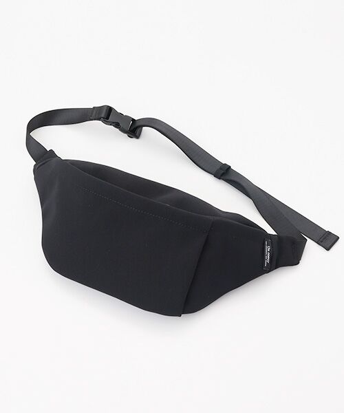 Un coeur / アンクール メッセンジャーバッグ・ウエストポーチ | TORO(Ⅱ)　ミニマルボディショルダーバッグ（BLACK）