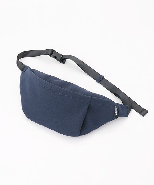 Un coeur / アンクール メッセンジャーバッグ・ウエストポーチ | TORO(Ⅱ)　ミニマルボディショルダーバッグ（NAVY）