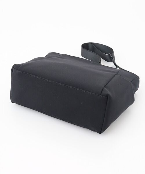 Un coeur / アンクール ショルダーバッグ | TORO(Ⅱ)　サイドポケットショルダーバッグ | 詳細4