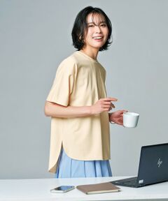 【接触冷感/ストレッチ】BEAUTY FORM フォルムＴシャツ