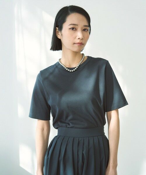 UNFILO/アンフィーロ 【ストレッチ/UVケア】BEAUTYFORM-Tコットン ベーシックTシャツ チャコール S UNFILO/アンフィーロ 【ストレッチ/UVケア】BEAUTYFORM-Tコットン ベーシックTシャツ チャコール S